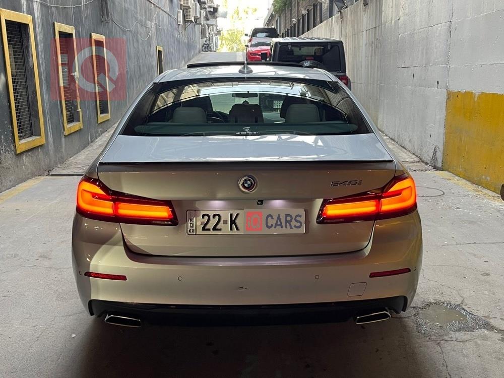 بی ئێم دەبڵیو سیریەس 5